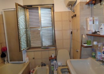 bagno - Quadrilocale Marche
 
6, Carbonia - foto 9