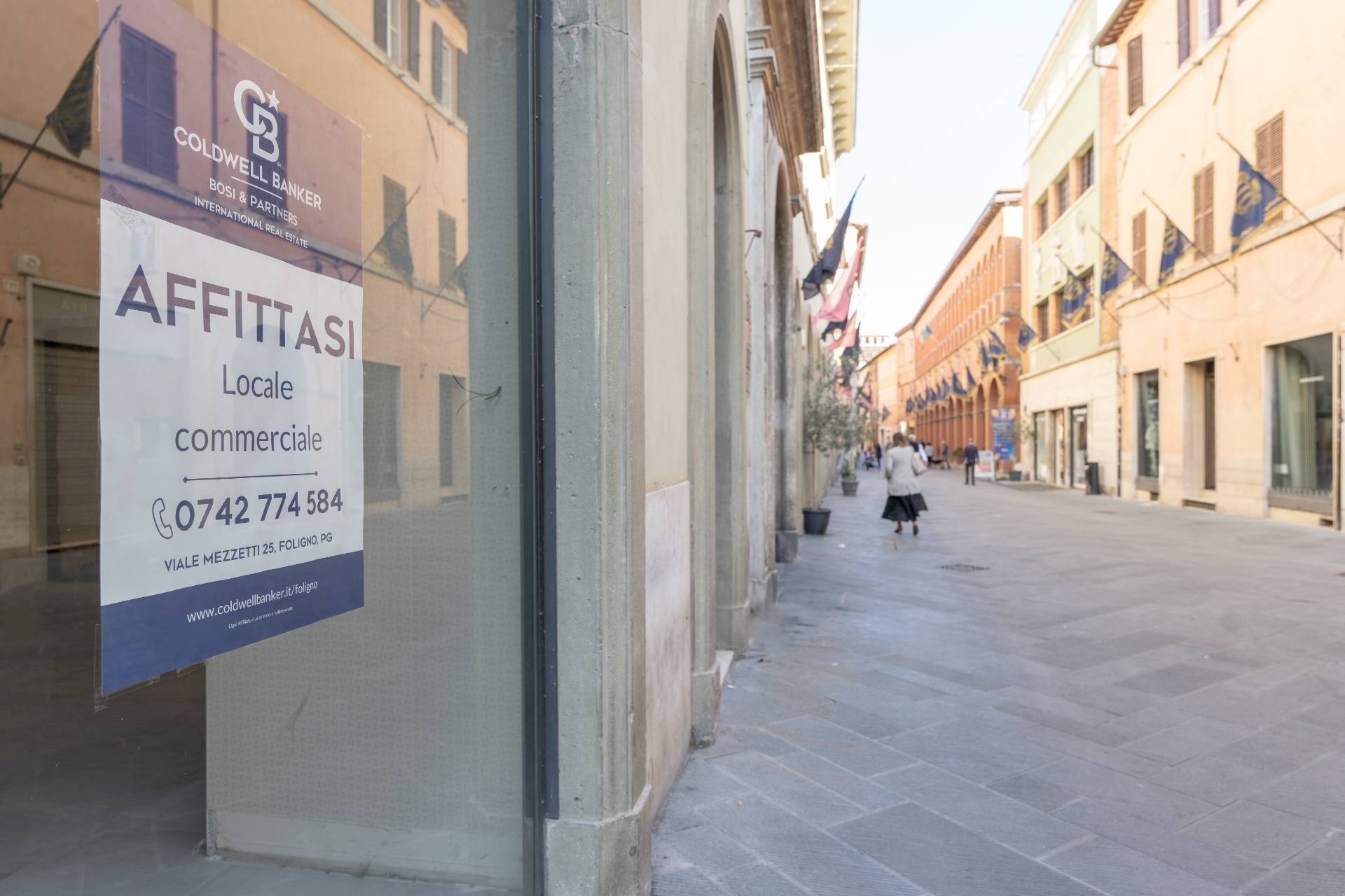 Foto 3 - Commercial Premises Corso Cavour
 
86/88, Foligno - photo 3