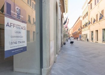 Foto 3 - Locale Commerciale Corso Cavour
 
86/88, Foligno - foto 3