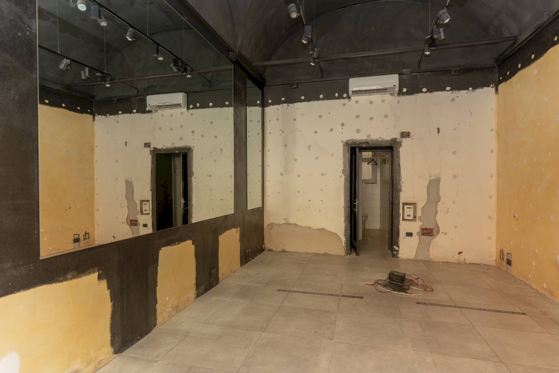 Foto 3 - Commercial Premises Corso Cavour
 
74, Foligno - photo 3