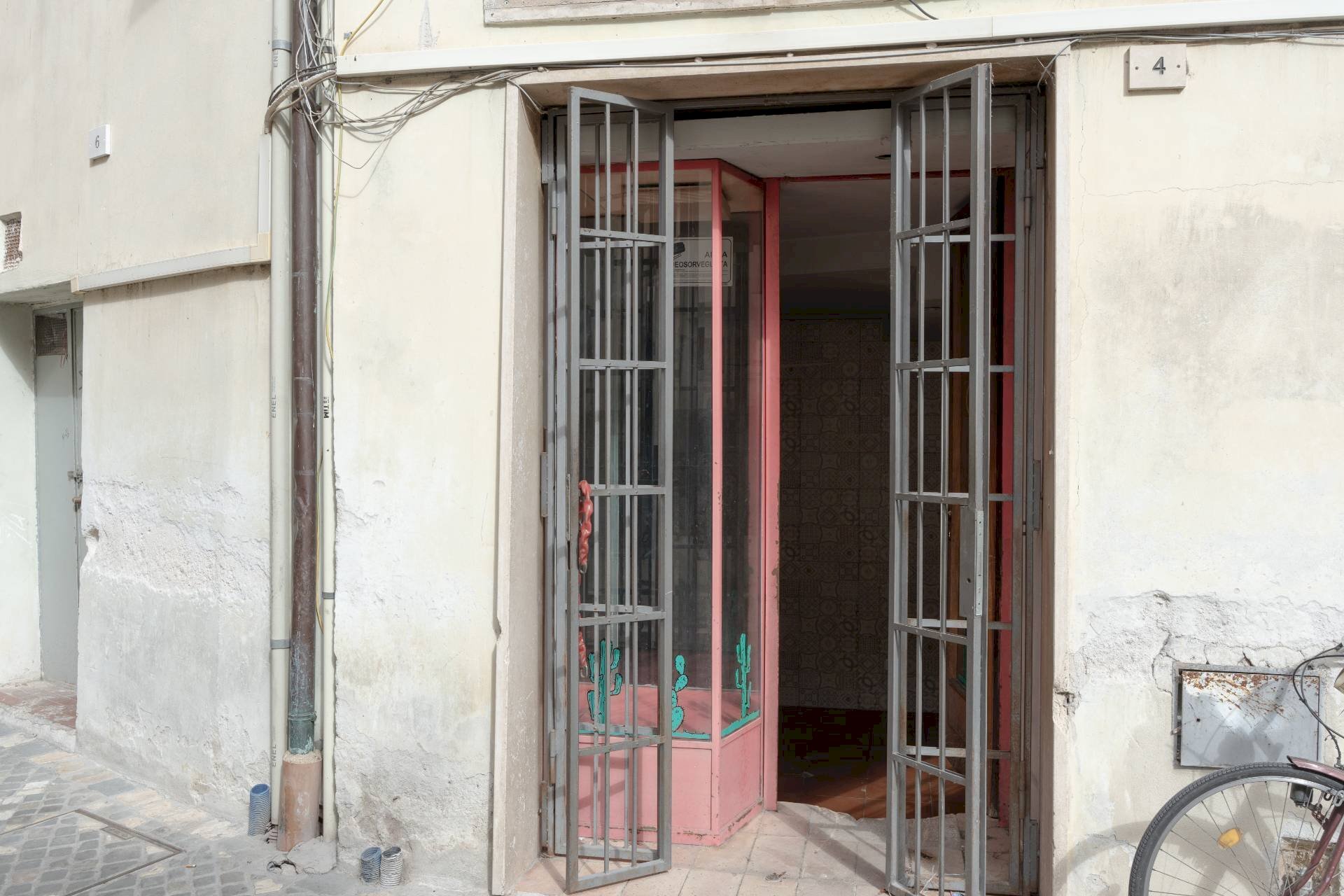 Foto 3 - Commercial Premises Via San Vito
 
8, Foligno - photo 3