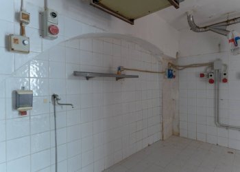 Foto 6 - Locale Commerciale Via San Vito
 
8, Foligno - foto 6