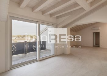 Foto 1 - Attic Via Basse, Casier - photo 1