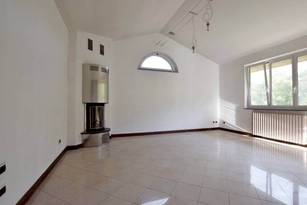 Stanza non arredata - Villa via Riosecco, 5, Frabosa Sottana - foto 2