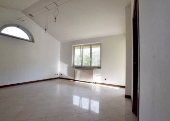 Stanza non arredata - Villa via Riosecco, 5, Frabosa Sottana - foto 9