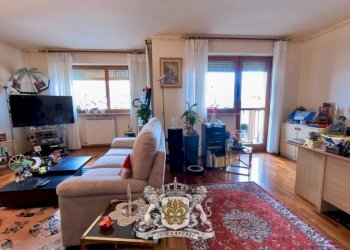 Salone - Quadrilocale via San Giovanni Bosco, 7/D, Cuneo (zona Donatello) - foto 1