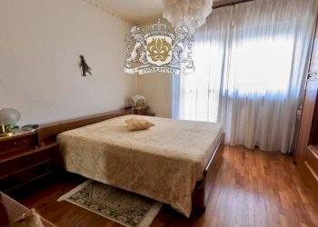 Camera da letto - Quadrilocale via San Giovanni Bosco, 7/D, Cuneo (zona Donatello) - foto 14