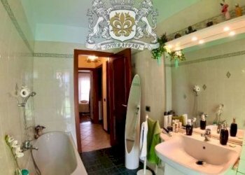 Bagno - Quadrilocale via San Giovanni Bosco, 7/D, Cuneo (zona Donatello) - foto 18