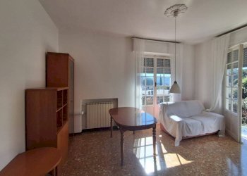 Salone - Quadrilocale salita Ca' dei Trenta, Genova (zona Bolzaneto) - foto 3