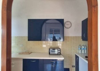Cucina - Quadrilocale salita Ca' dei Trenta, Genova (zona Bolzaneto) - foto 8