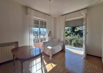 Salone - Quadrilocale salita Ca' dei Trenta, Genova (zona Bolzaneto) - foto 11