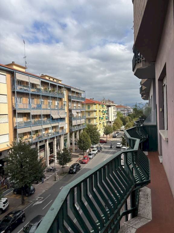 Vista - Trilocale corso Vittorio Emanuele II, 6, Cuneo (zona Donatello) - foto 1