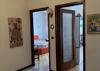 Corridoio - Trilocale corso Vittorio Emanuele II, 6, Cuneo (zona Donatello) - foto 5