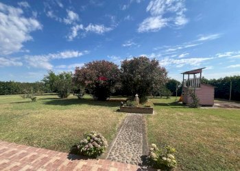 Giardino - Villa via Dugliolo, 217, Budrio - foto 2