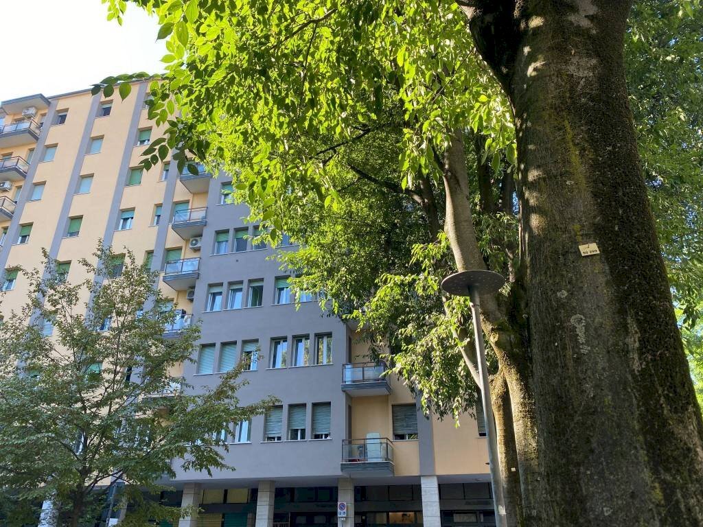 Facciata - Bilocale via Adelaide Ristori, Bologna (zona San Donato) - foto 1