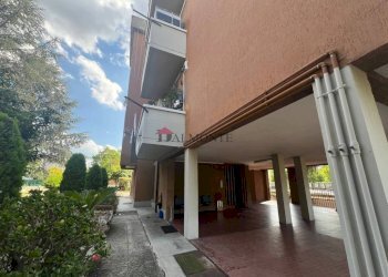 Facciata - Four-room apartment via Pier Fortunato Calvi, Bologna (neighborhood Borgo Panigale) - photo 7