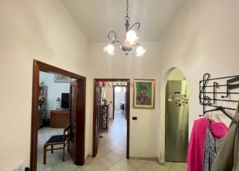 Disimpegno - Four-room apartment via Pier Fortunato Calvi, Bologna (neighborhood Borgo Panigale) - photo 10