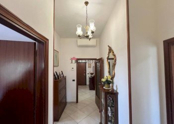 Corridoio - Four-room apartment via Pier Fortunato Calvi, Bologna (neighborhood Borgo Panigale) - photo 16