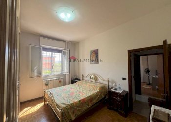 Camera da letto - Four-room apartment via Pier Fortunato Calvi, Bologna (neighborhood Borgo Panigale) - photo 23