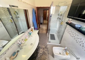 Bagno - Four-room apartment via Pier Fortunato Calvi, Bologna (neighborhood Borgo Panigale) - photo 27