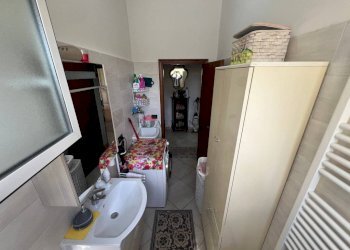 Bagno - Four-room apartment via Pier Fortunato Calvi, Bologna (neighborhood Borgo Panigale) - photo 30