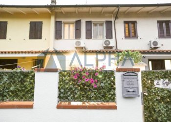 Facciata - Villa a Schiera viale Alessandro Manzoni, Ravenna - foto 25