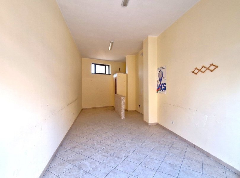 Commercial Premises Mondragone - photo 2