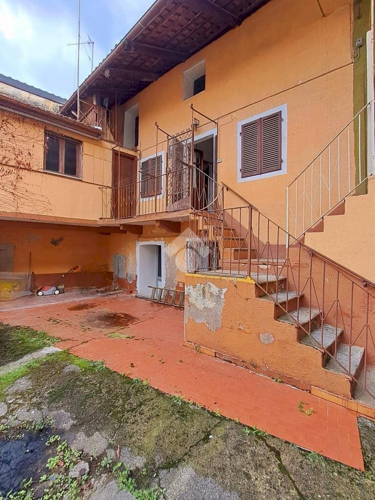 Semi-detached house Via montebello, Ciriè - photo 1