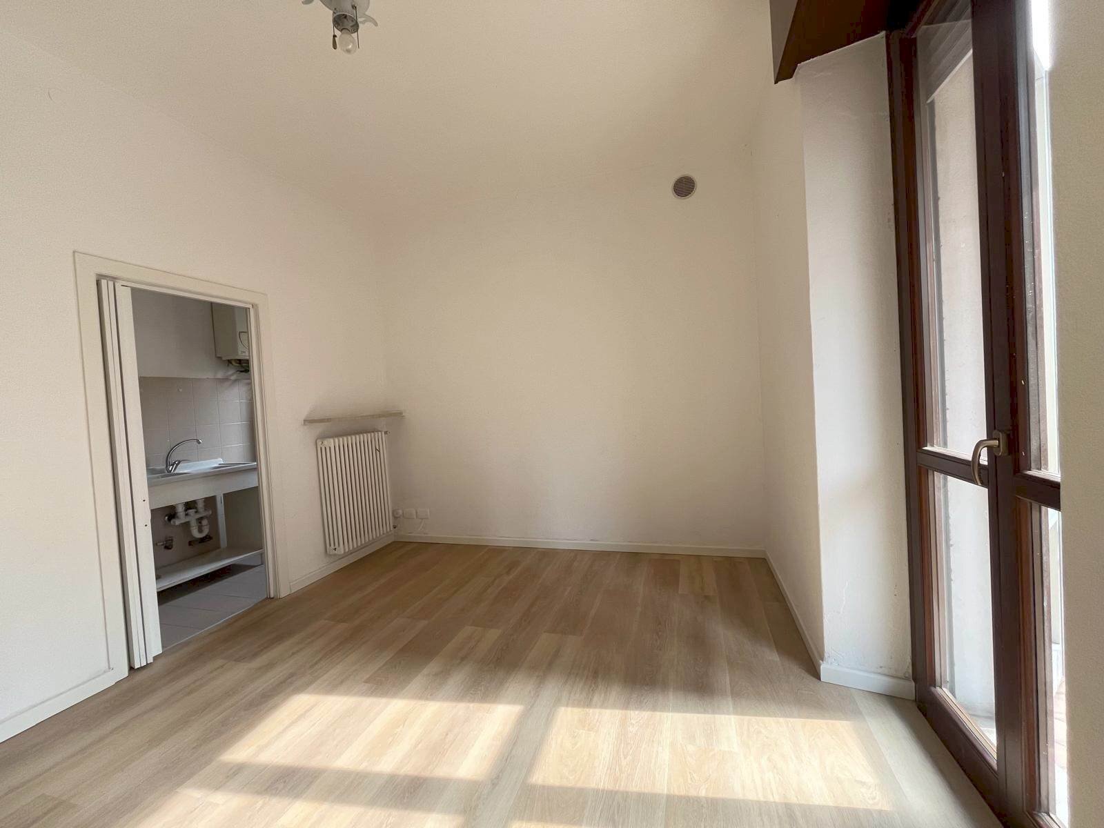 Trilocale Verona (zona Navigatori) - foto 3