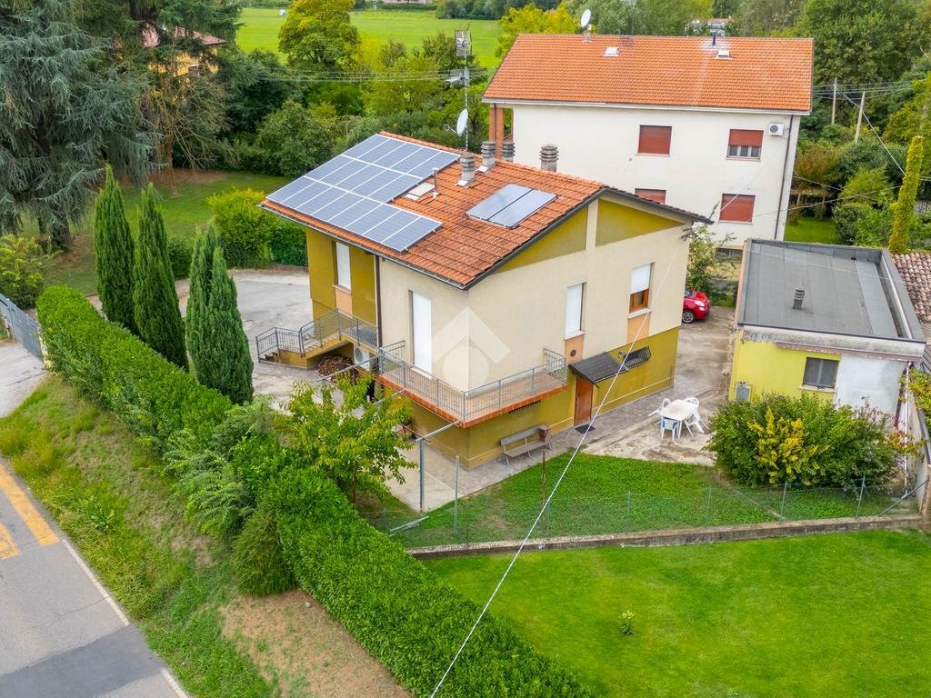 Independent house Via A. Grandi, Montecchio Emilia - photo 1