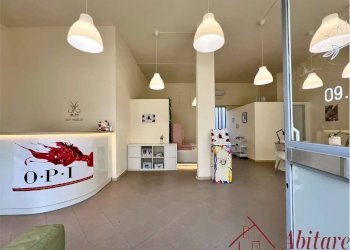 Negozio Via Armando Diaz, 16, Alba - foto 6