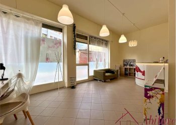 Negozio Via Armando Diaz, 16, Alba - foto 7