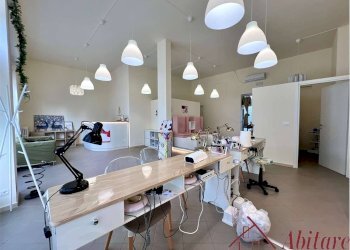 Negozio Via Armando Diaz, 16, Alba - foto 8