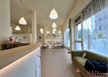 Negozio Via Armando Diaz, 16, Alba - foto 12