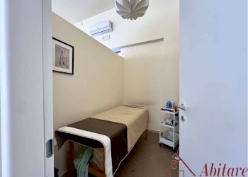 Negozio Via Armando Diaz, 16, Alba - foto 17