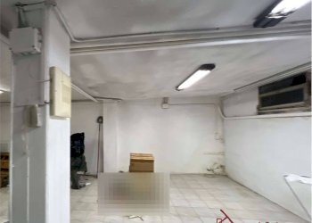 Negozio Via Armando Diaz, 16, Alba - foto 20