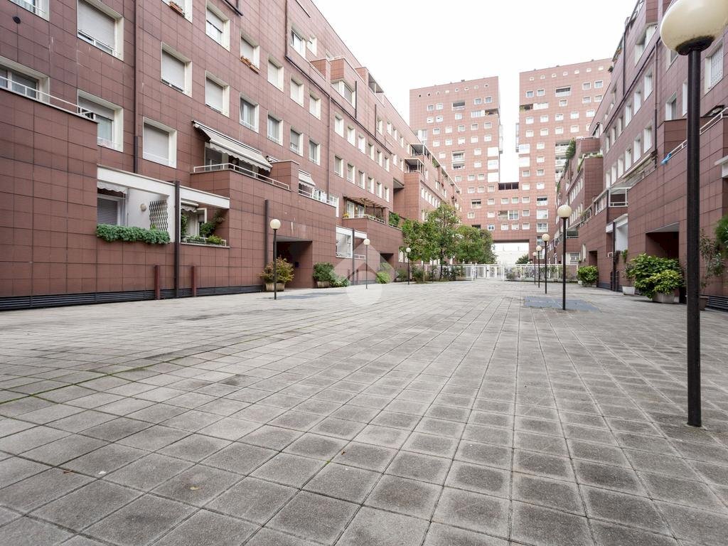 Box via Sesto San Giovanni, Milano (neighborhood Bicocca) - photo 1