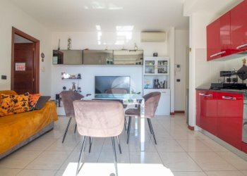 Two-room apartment Via G. D'Annunzio, Imperia - photo 5