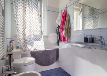 Two-room apartment Via G. D'Annunzio, Imperia - photo 11