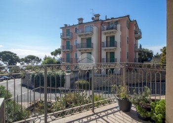 Two-room apartment Via G. D'Annunzio, Imperia - photo 13