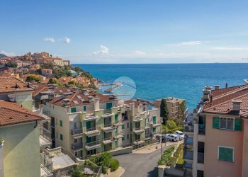 Two-room apartment Via G. D'Annunzio, Imperia - photo 1