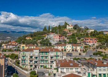 Two-room apartment Via G. D'Annunzio, Imperia - photo 14