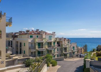 Two-room apartment Via G. D'Annunzio, Imperia - photo 17