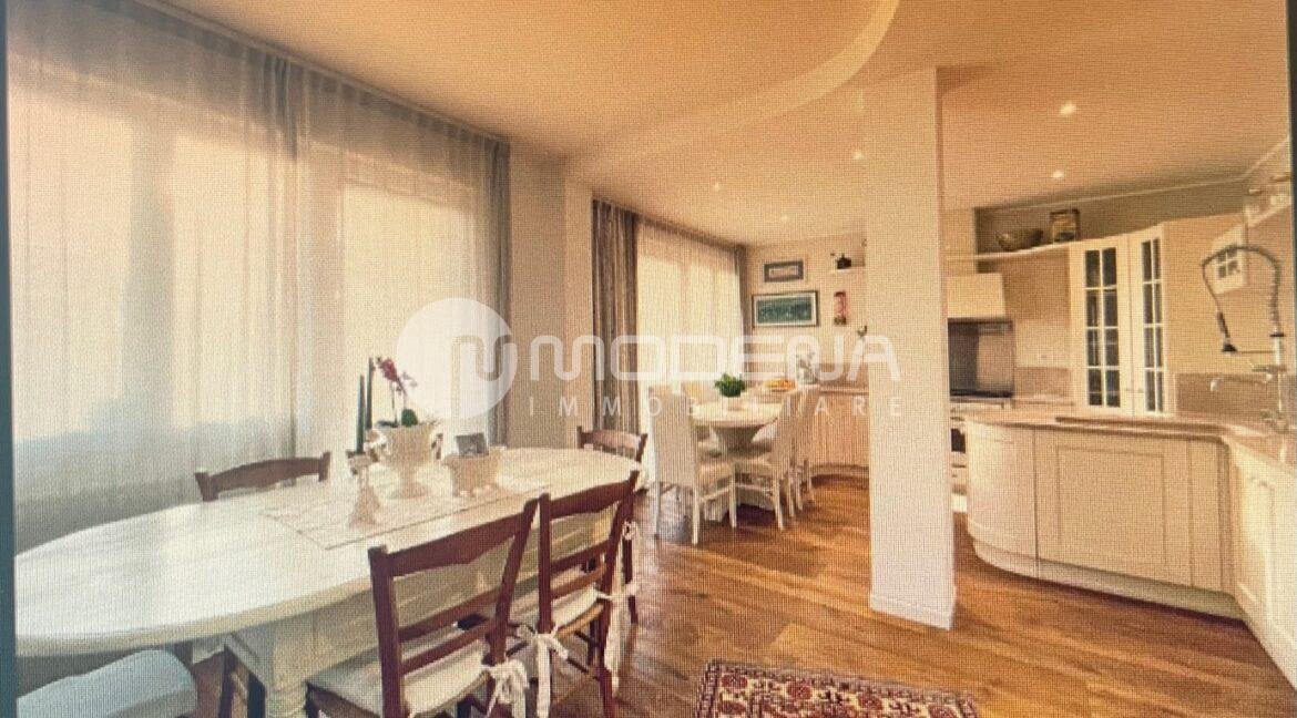 Three-room apartment Modena (neighborhood Circoscrizione 1) - photo 3