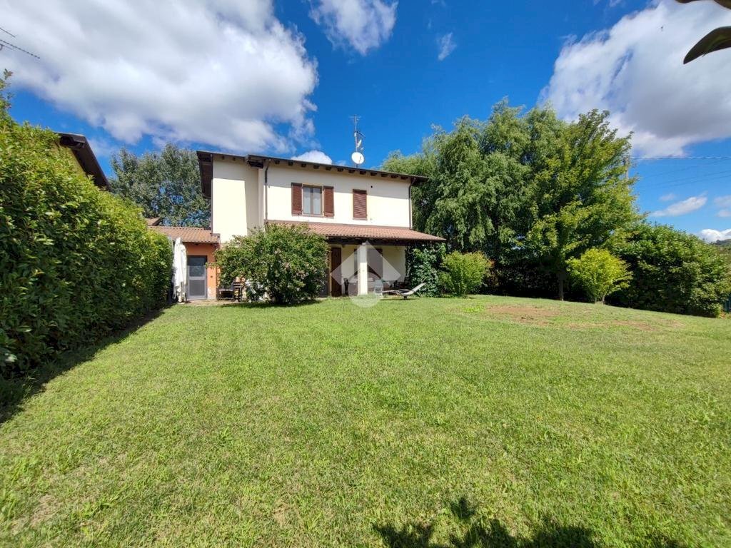 Villa Strada vic. Isola Grande, Sarezzano - foto 2