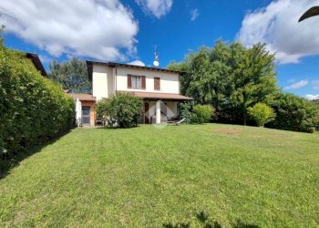 Villa Strada vic. Isola Grande, Sarezzano - foto 2