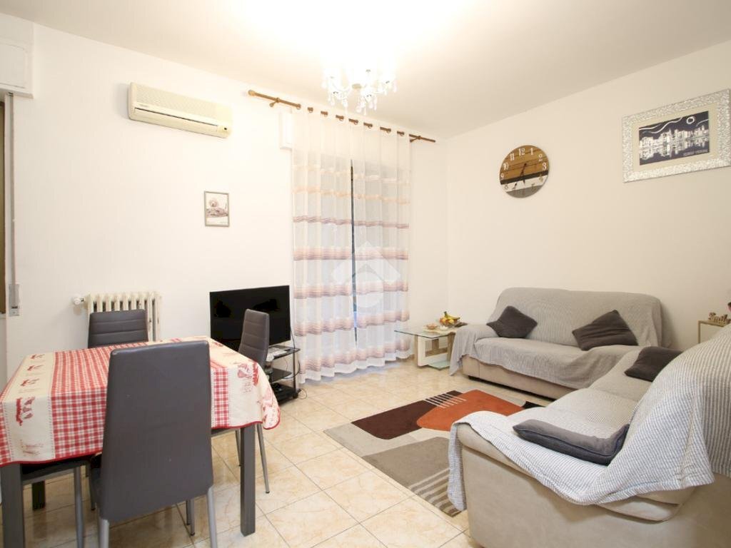 Three-room apartment Via Eugenio Villoresi, Garbagnate Milanese - photo 2