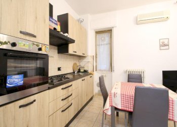 Three-room apartment Via Eugenio Villoresi, Garbagnate Milanese - photo 4