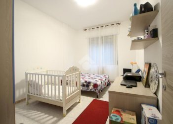 Three-room apartment Via Eugenio Villoresi, Garbagnate Milanese - photo 16