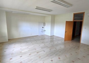 Foto 9 - Office Via Rodolfo Redi
 
3, Bari - photo 9